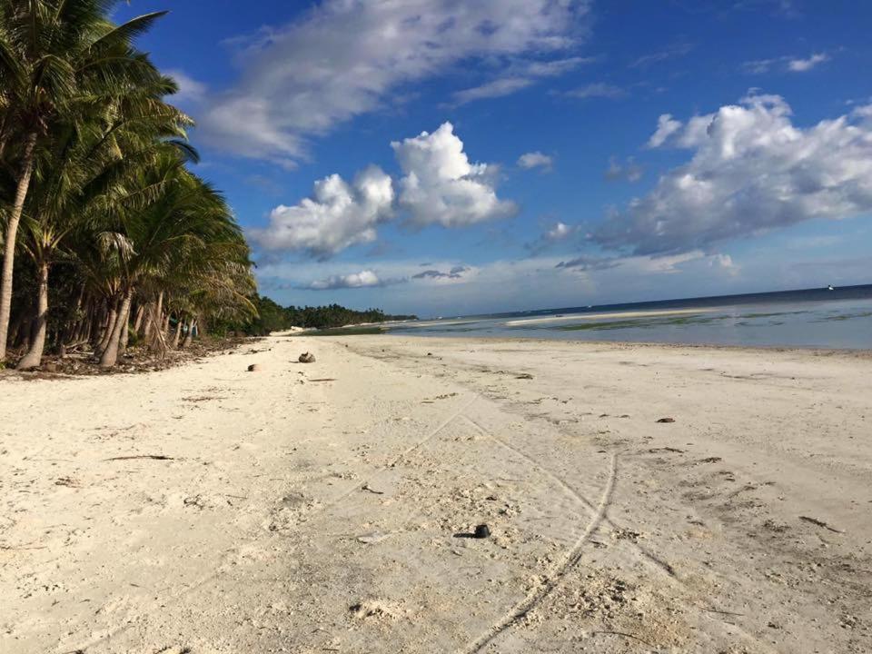 Charisma Beach Resort Siquijor Bagian luar foto